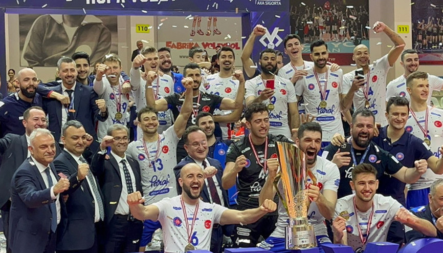 Kupa Voleyde zafer Halkbankın