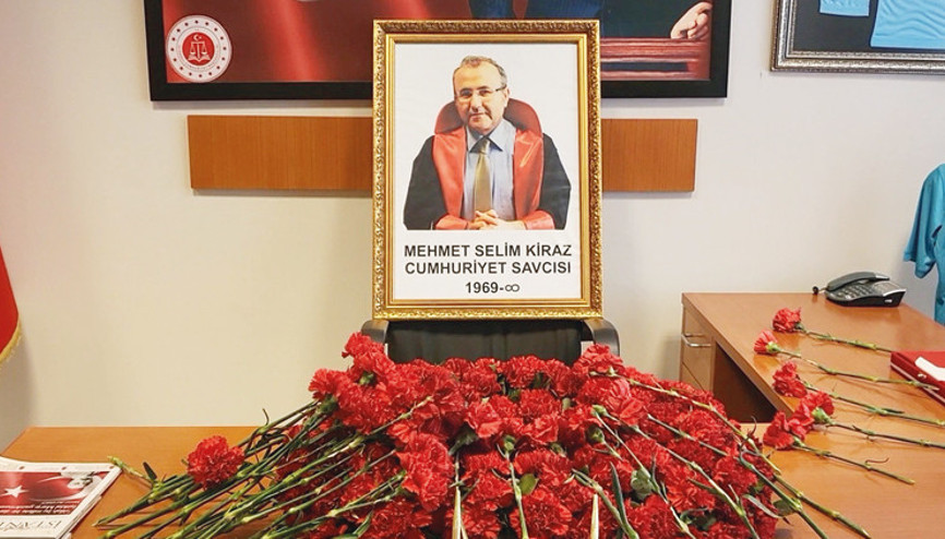 Şehit Savcı Kiraz’a hüzünlü anma