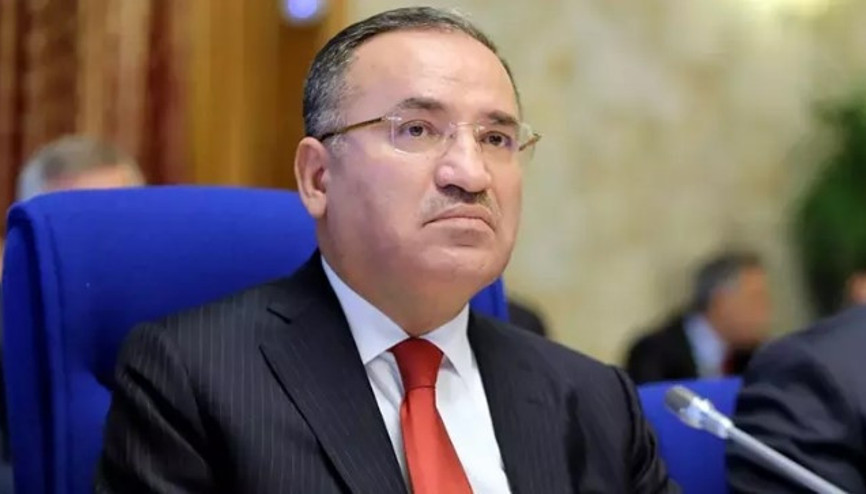 AK Partili Bekir Bozdağ, canlı yayında özel açıklamalarda bulundu AK Partili Bekir Bozdağ, canlı yayında özel açıklamalarda bulundu
