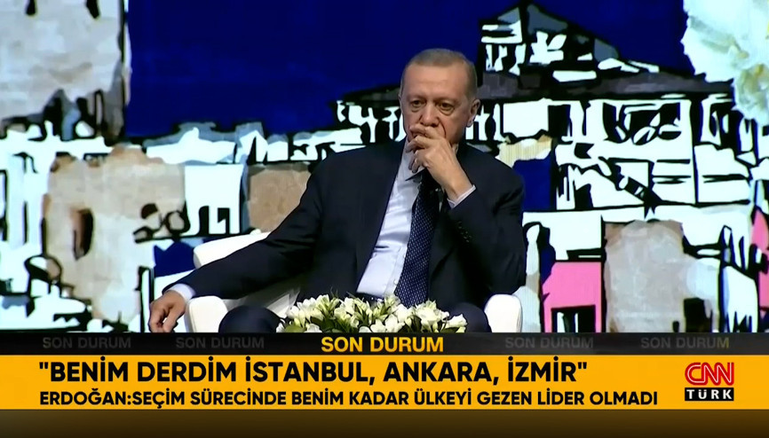 Cumhurbaşkanı Erdoğan, İstanbulda gençlerle buluştu... Ahmet Kayayı dinlerken duygulandı
