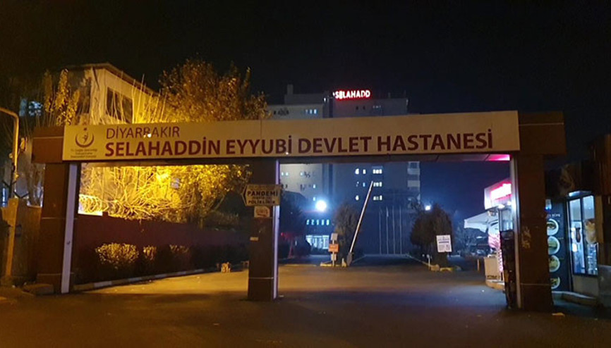 Diyarbakırda akraba aileler arasında silahlı tarla sınırı kavgası: 1 ölü, 3 yaralı Diyarbakırda akraba aileler arasında silahlı tarla sınırı kavgası: 1 ölü, 3 yaralı