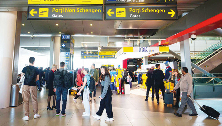 Bulgaristan ve Romanya Schengen’e ‘kısmen’ girdi