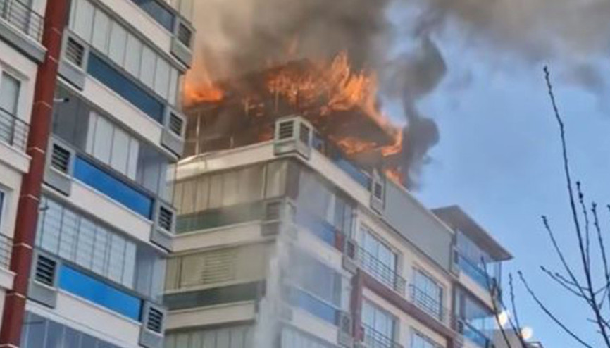 Ankarada 7 katlı binanın terasında yangın