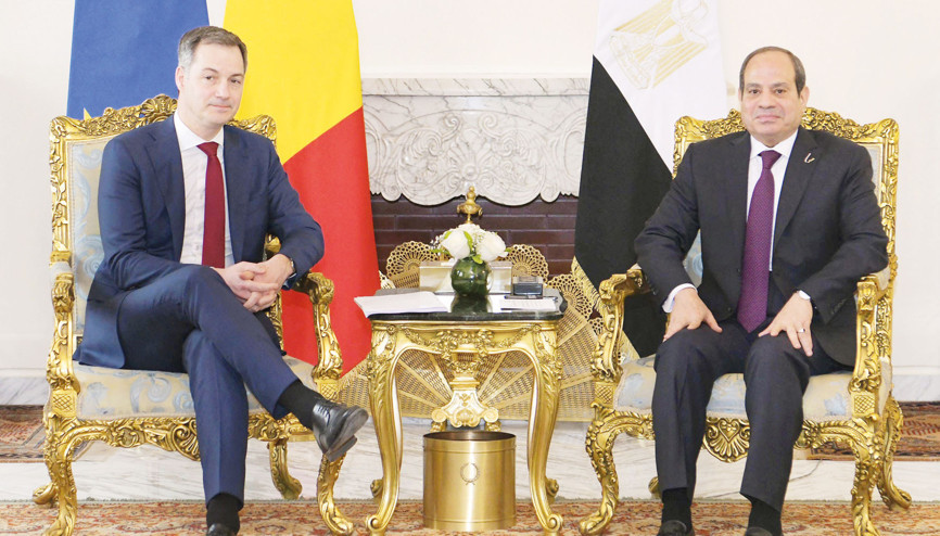 Sisi’ye yurtdışından 50 milyar dolarlık destek