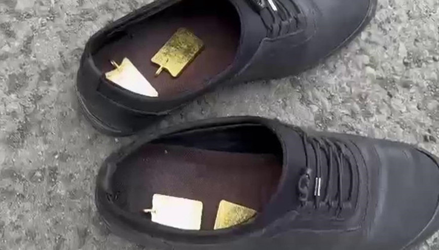 Karsta 2 kişinin ayakkabılarından 3,5 milyon lira değerinde kaçak külçe altın çıktı