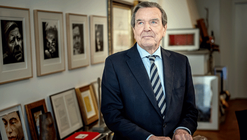 Belgeseli de kendisi kadar tartışılıyor