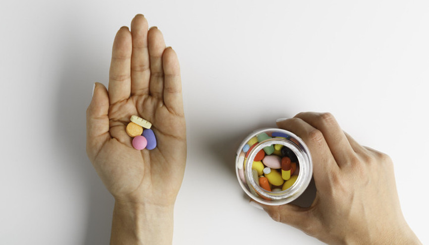 Kanserden kalp krizine hastalık riskini azalttığı, yaşlanmanın etkilerini hafiflettiği söyleniyor ama... Herkes multivitamin almalı mı Kimlere faydalı