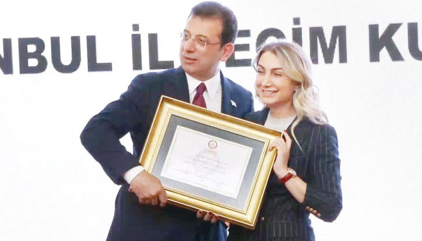 İmamoğlu mazbatasını aldı