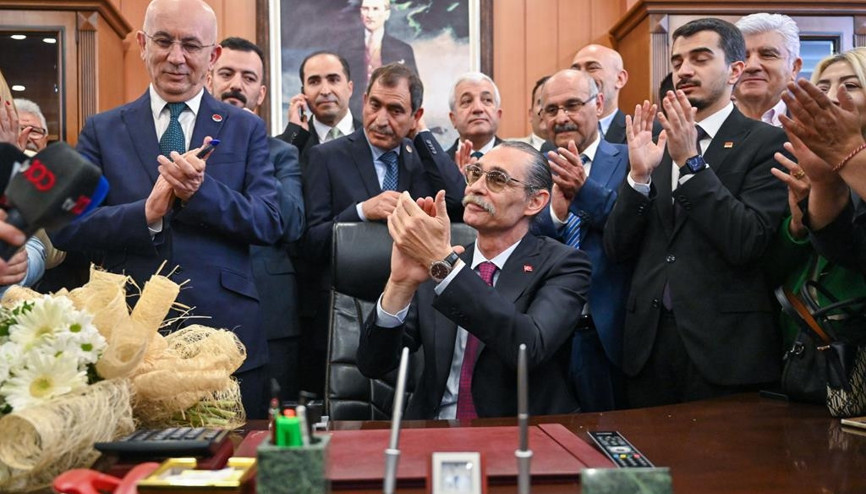 Kol kola beraber yürüyeceğiz