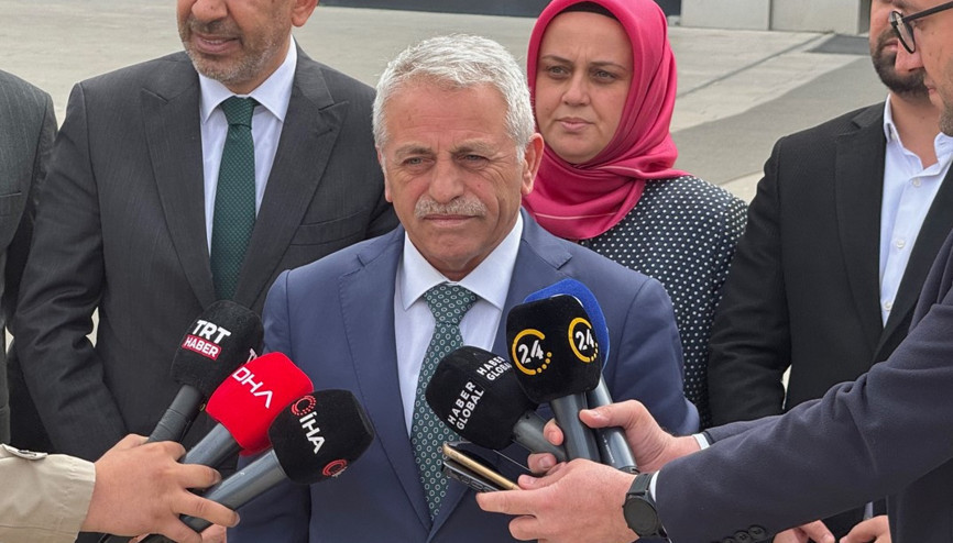 Jakuzi iddialarına Sancaktepe Belediyesi önünde yanıt: Ne öyle bir oda, ne öyle bir jakuzi var