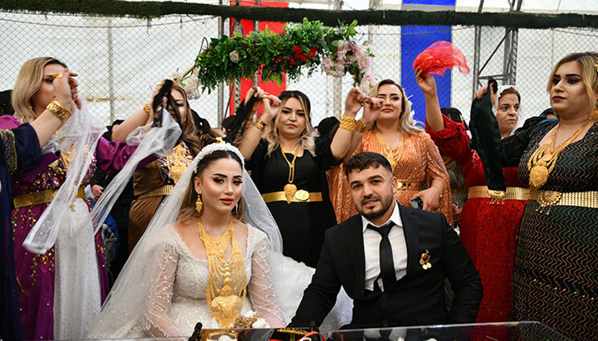 Aşiret düğününde takılan takı dudak uçuklattı: 2 gün 2 gece sürdü