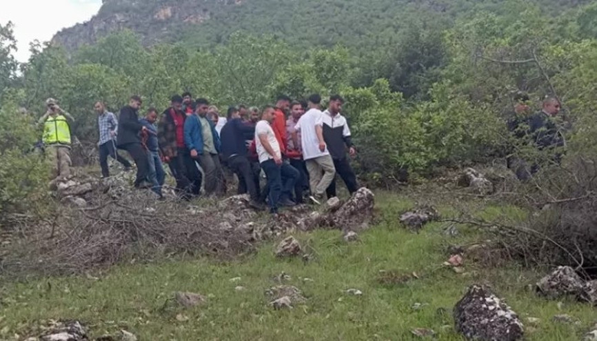 Siirtte ot toplarken 150 metreden kayalıklara düşüp hayatını kaybetti