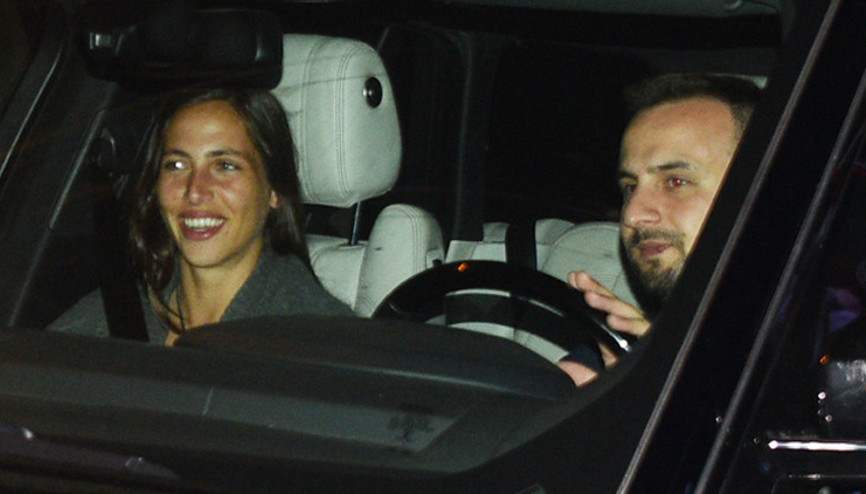 Zehra Çilingiroğlunun sevgilisiyle gece sohbeti