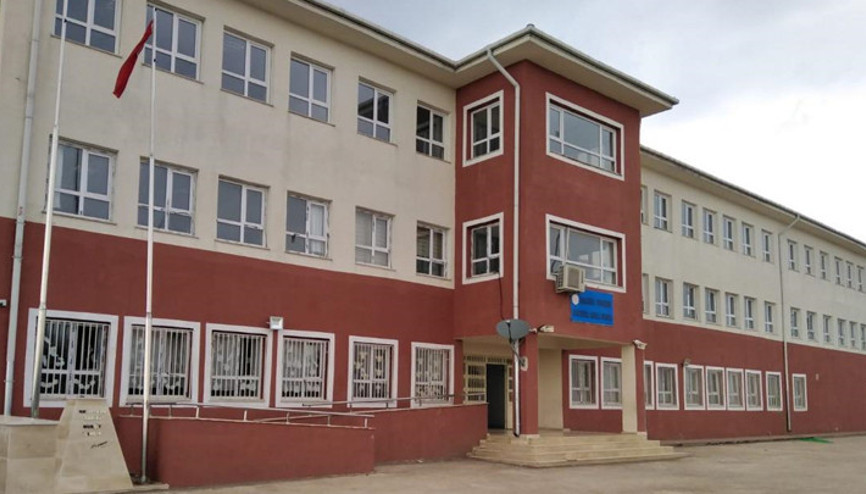 Şanlıurfada kahreden olay Yediği elma nefes borusunu tıkayan çocuk hayatını kaybetti