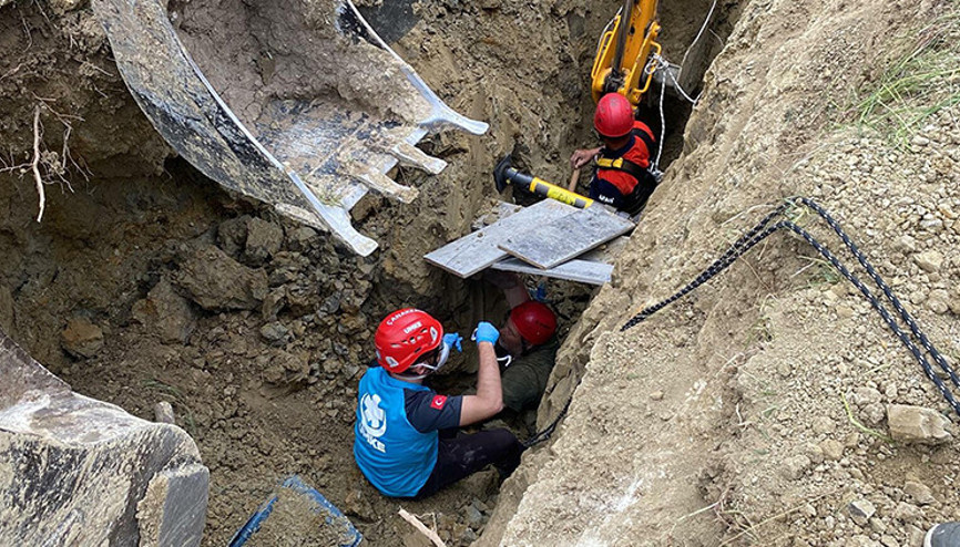 Çanakkalede kazı sırasında toprak kaydı: 2 ölü