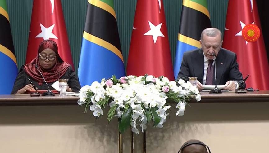 Son dakika... Cumhurbaşkanı Erdoğan, Tanzanya Cumhurbaşkanı Hassan ile ortak basın toplantısında konuştu