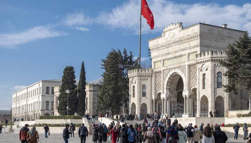 1 Mayısta üniversiteler tatil mi 1 Mayıs resmi tatil mi, kamu kurumları çalışıyor mu İşte cevabı 1 Mayısta üniversiteler tatil mi 1 Mayıs resmi tatil mi, kamu kurumları çalışıyor mu İşte cevabı