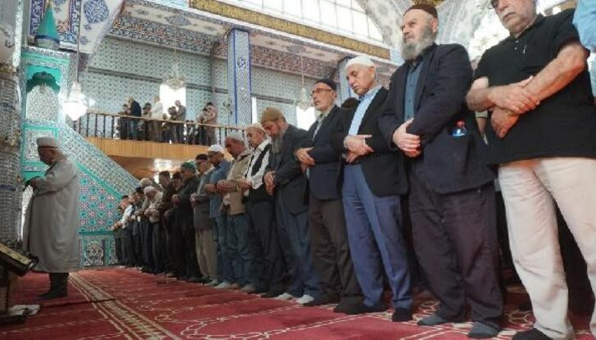 CUMA HUTBESİ KONUSU 26 Nisan 2024 | Diyanet cuma hutbesi PDF metni ve konusunu yayınladı İşte bu haftaki cuma hutbesi: Her İşin Bir Ahlakı Vardır