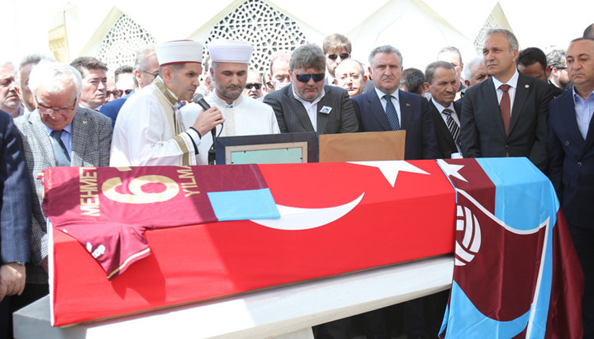 Trabzonspor Onursal Başkanı Mehmet Ali Yılmaz son yolculuğuna uğurlandı