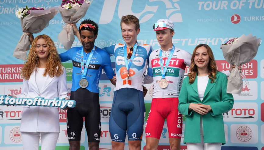 TURda 6. etabı Frank Van Den Broek kazandı