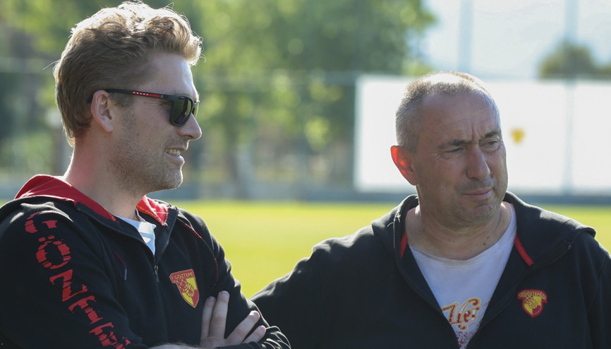 Göztepede Rasmus Ankersen, tarihi maç için İzmire geldi