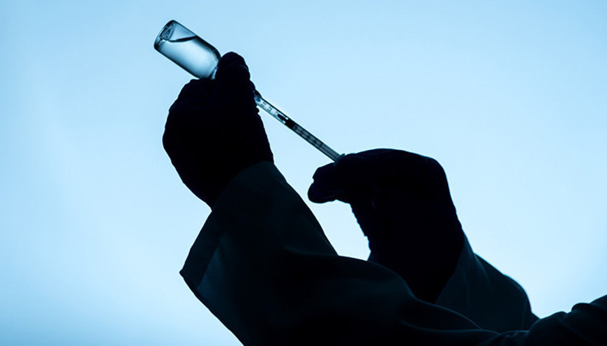 AstraZeneca aylar sonra itiraf etti: Kovid aşısı nadir görülen bir yan etkiye sahip AstraZeneca aylar sonra itiraf etti: Kovid aşısı nadir görülen bir yan etkiye sahip