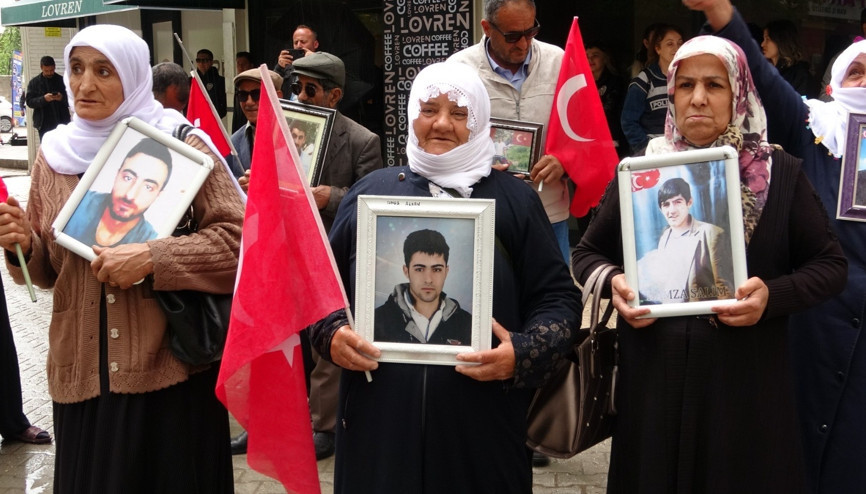 Vanda evlat nöbeti: Yetmiş dokuzuncu haftasına girdi Vanda evlat nöbeti: Yetmiş dokuzuncu haftasına girdi