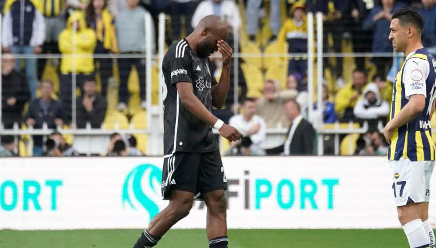 Fenerbahçe - Beşiktaş maçında kırmızı kart gören Al-Musratinin cezası açıklandı