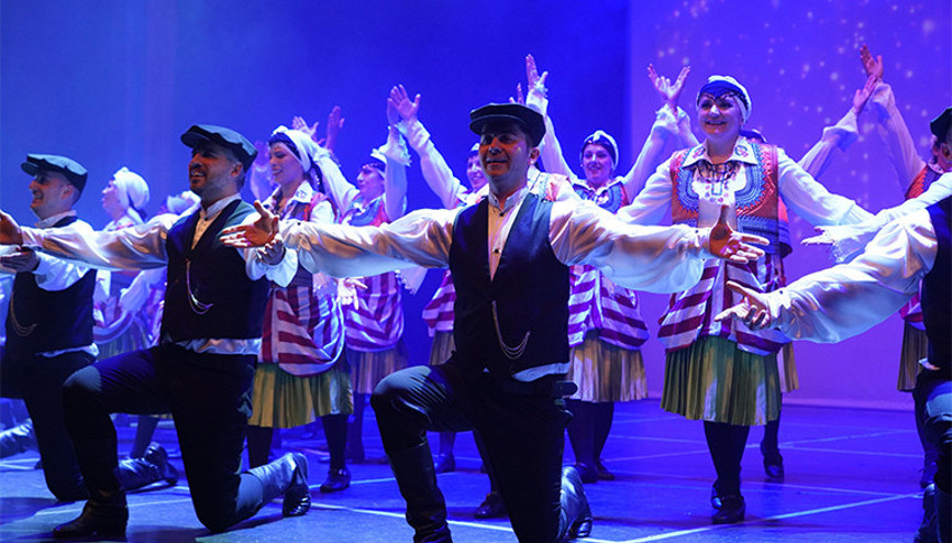 Öğretmenin Doğuşu’nu halk oyunlarıyla anlattılar