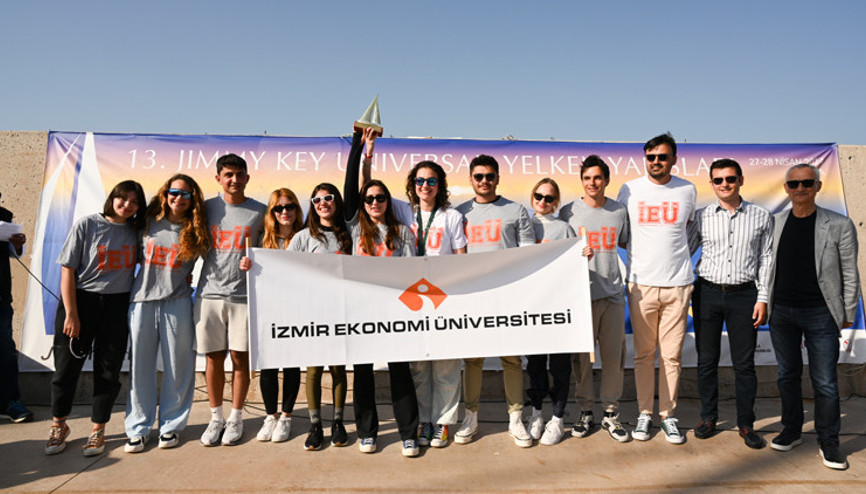 13. Jimmy Key Universail Yelken Yarışı’nın Ödülleri Sahiplerini Buldu 13. Jimmy Key Universail Yelken Yarışı’nın Ödülleri Sahiplerini Buldu