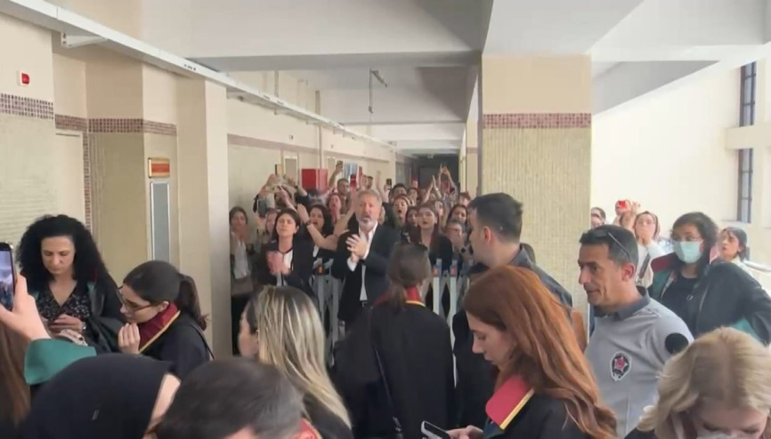 Sucu dükkanında özel odalı çocuk istismarı davasında ilk duruşma başladı