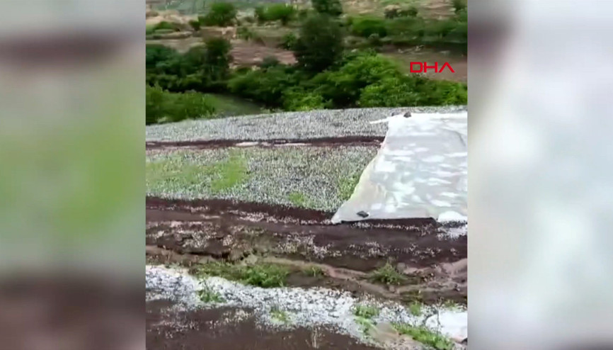 Siirtte dolu yağışı Sebze ve fıstık bahçeleri zarar gördü