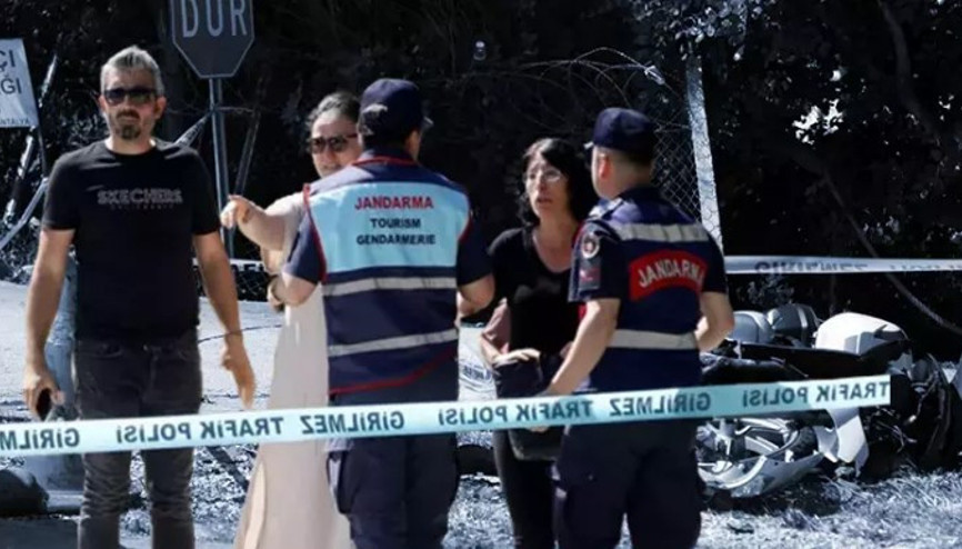 Okul müdürü kazada hayatını kaybetti, motosikletini tanıyan meslektaşları büyük üzüntü yaşadı Okul müdürü kazada hayatını kaybetti, motosikletini tanıyan meslektaşları büyük üzüntü yaşadı