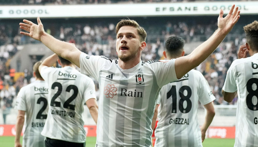 Beşiktaşta Semih Kılıçsoy değerine değer katıyor