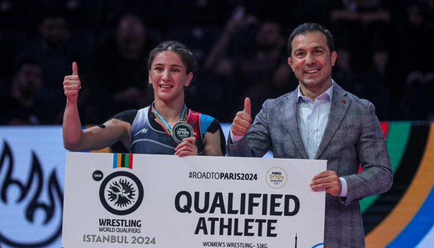 Milli güreşçi Zeynep Yetgil olimpiyat kotası aldı