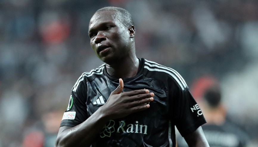 Beşiktaşta Aboubakardan taraftara mesaj: Siz beni gelecek sezon görün
