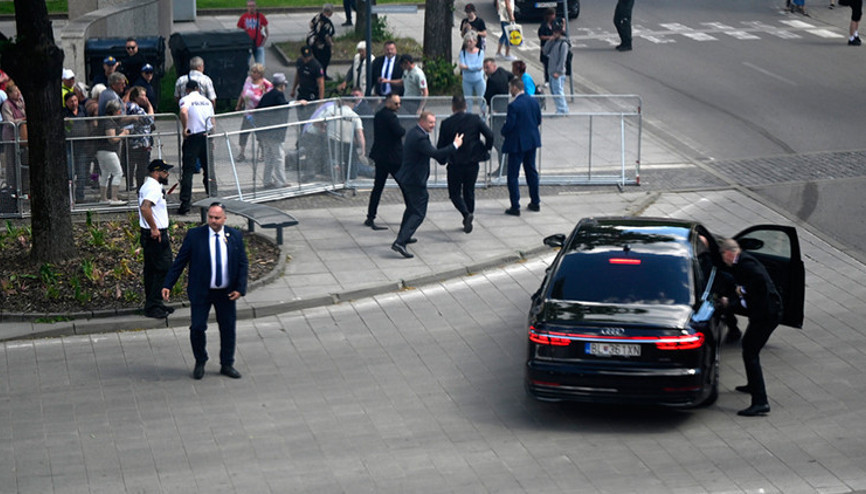 Silahlı saldırıya uğrayan Slovakya Başbakanı Robert Fico hayati tehlikeyi atlattı