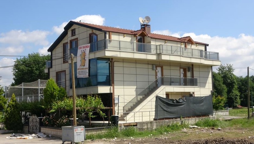 Nurettin pankartı gizemini koruyor: Daha önce böyle bir şeye denk gelmedim