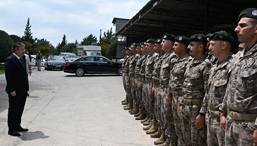 Suriyede görev yapacak olan özel harekat timleri dualarla uğurlandı