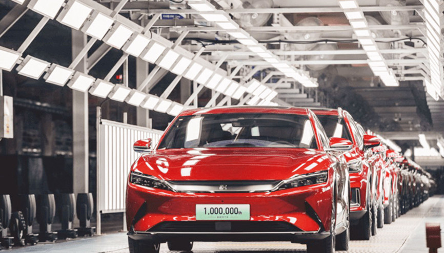 Sanayi ve Teknoloji Bakanı Mehmet Fatih Kacır en güçlü adayları açıkladı... İki Çinli otomotiv devi yatırıma yakın