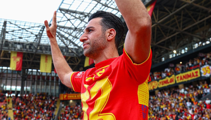 Göztepe, İsmail Köybaşı ile sözleşme yeniledi