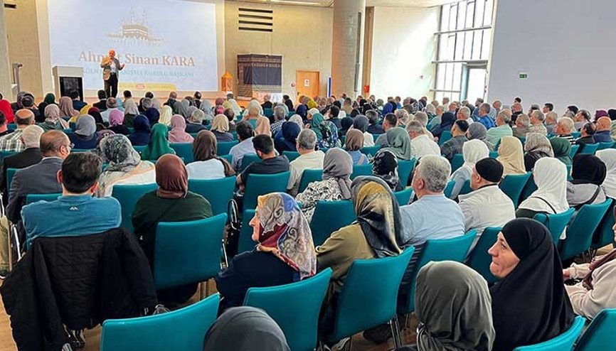 Köln’de ‘Hac Eğitim Semineri’ düzenlendi Köln’de ‘Hac Eğitim Semineri’ düzenlendi