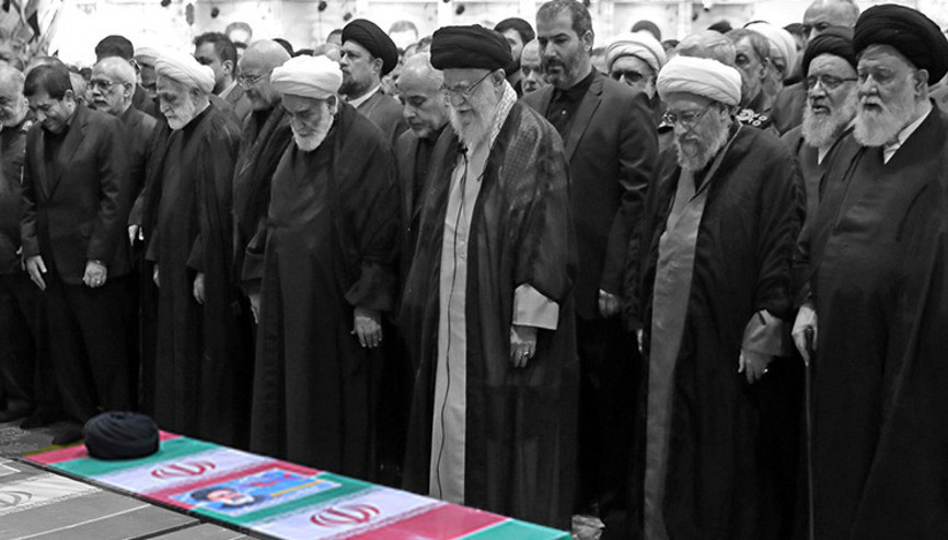 Reisinin cenazesinde dikkat çeken detay Ölümü sonrası gözler perde arkasındaki isme çevrildi