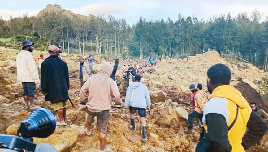 Papua Yeni Gine’de heyelan faciası: En az 300 kişi toprak altında
