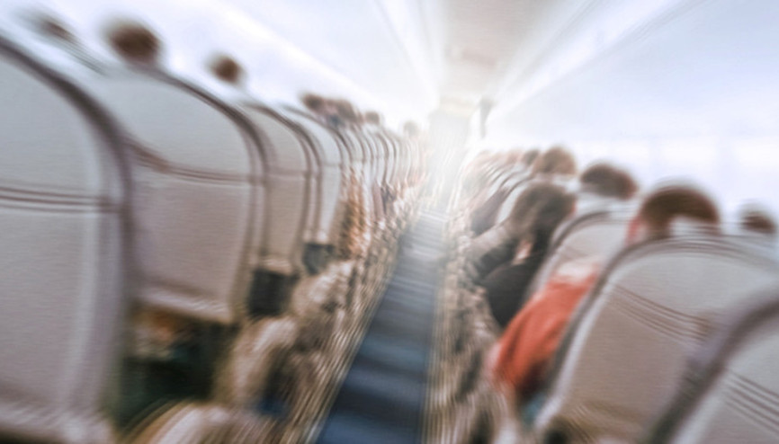 Dublin uçağı Türkiye üzerinde türbülansa girdi Kabus anları: Mürettebat havaya fırladı, yolcuların kıyafetleri yırtıldı