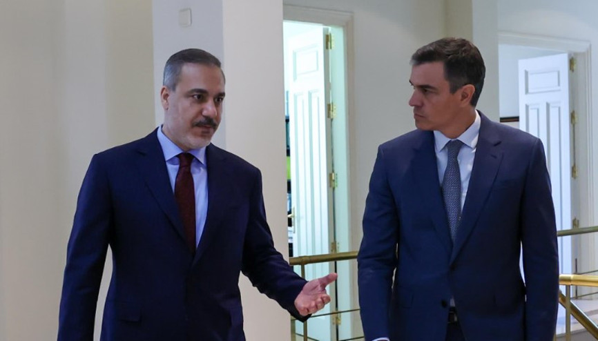 Bakan Fidan, İspanya Başbakanı Sanchez ile bir araya geldi