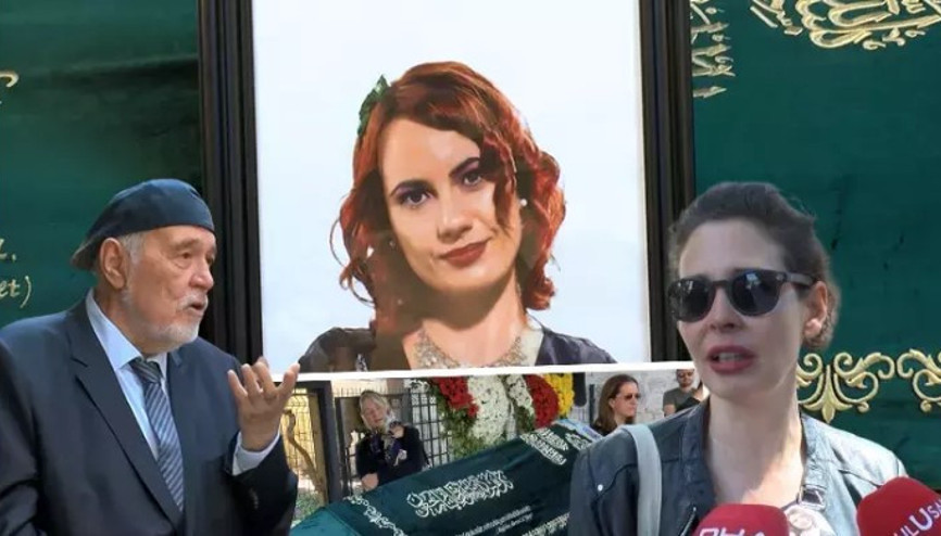 Tarihçi Prof. Dr. Özlem Kumrular son yolculuğuna uğurlandı