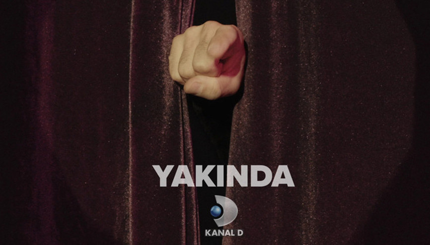 Herkes gizemli parmağın peşine düştü