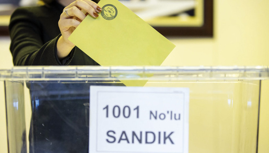 3 ilçe ve 4 beldede seçmen sandığa gitti Oy verme işlemi sona erdi 3 ilçe ve 4 beldede seçmen sandığa gitti Oy verme işlemi sona erdi