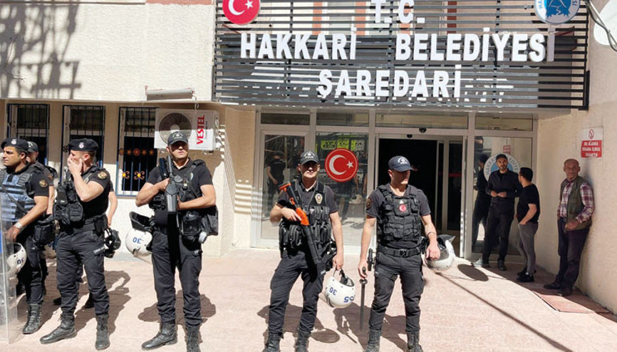 Hakkâri’ye ‘kayyum’